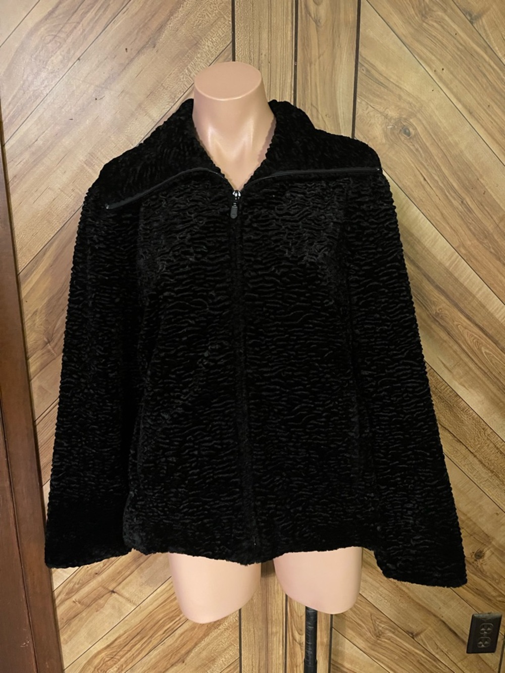 Vintage Black Persian Lamb Faux Fur Jacket Curly Swirl Plush Coat Heavy Warm - Picture 2 of 7
